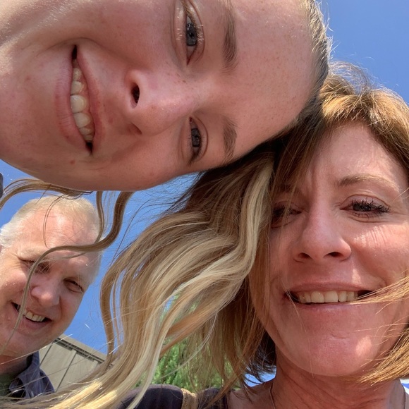 Meet your Posher, Tiffany - Picture 7 of 9